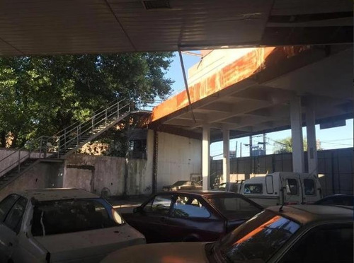 Imagen 16 de 19 de Estación De Servicio En Importante Esquina Con 98m En Ituzaingó