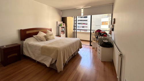 Avda. Nueva Providencia 2211.