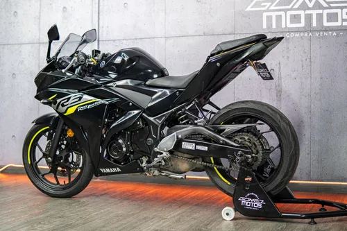 Yamaha R3 2015