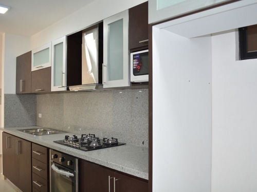 Imagen 15 de 16 de Gabriela Giron Alquila Apartamento En Las Chimeneas Valencia