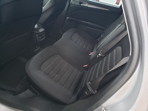 Imagen 3 de 7 de Ford Fusion 2016 Gris