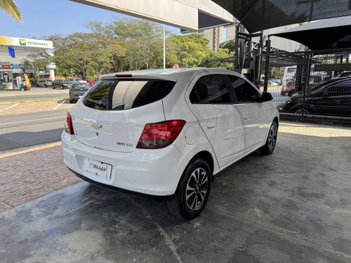 Chevrolet Onix Onix 1.4 MPFI LTZ 8V FLEX 4P MANUAL