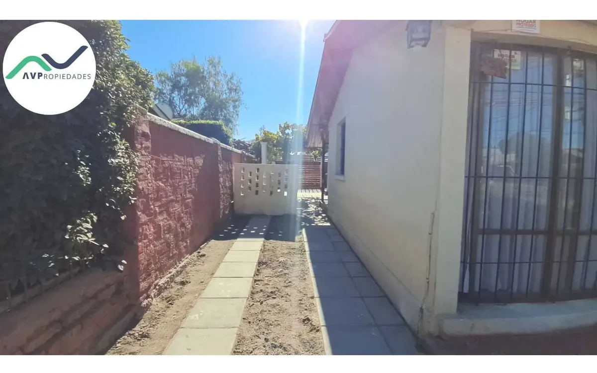 Imagen 3 de 24 de Arriendo Amplia Casa En La Cisterna (172828)