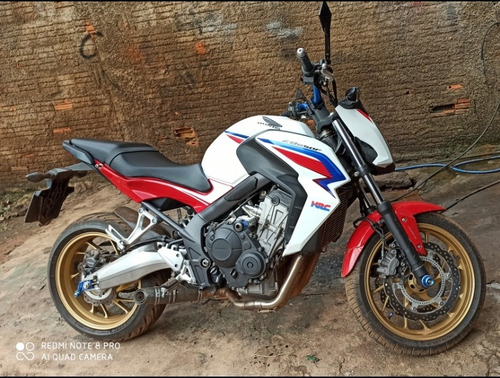 Imagem 3 de 8 de Honda Cb 650f -2015 - Muito Conservada Com Muitos Acessórios