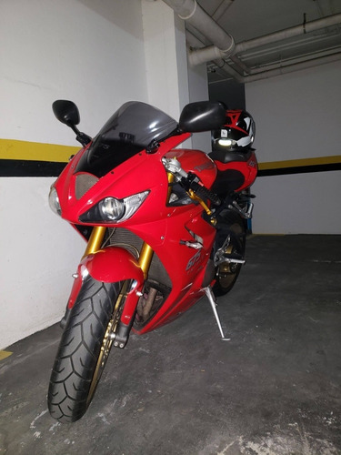 Imagem 2 de 4 de Triumph Daytona 675i