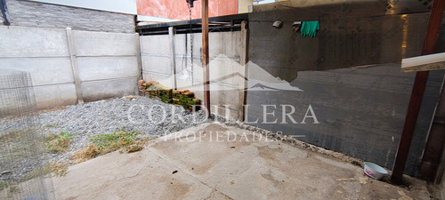 Acogedora Propiedad Ubicada En Tepas Uno Poniente