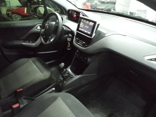 Peugeot 208 Active 1.2 12v Flex Mec Completo Dvd 2018 Branco