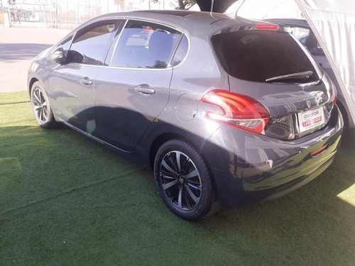 Peugeot 208 Pure Tech Hb 1.2 Aut 2019