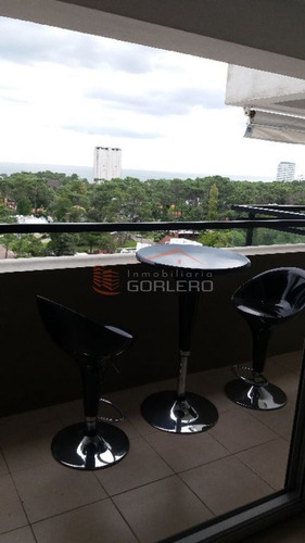 Imagen 2 de 30 de Apartamento En Venta Y Venta En Punta Del Este, Av. Roosevelt.