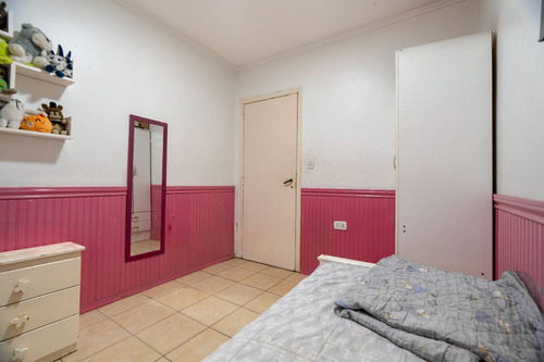 Venta Casa Con Fondo , Quincho Y Cochera En Wilde
