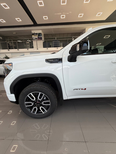 GMC Sierra 5.3 V8 At4