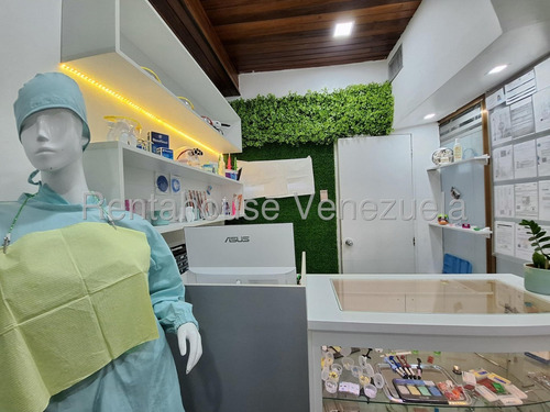 Oficina En Alquiler Centro Empresarial Europa, Las Delicias Maracay 25-17435 Jecg