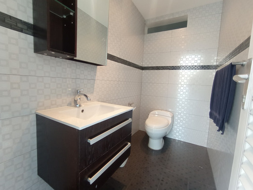 Imagen 23 de 30 de Vendo Casa 400m2 5h/7b/6p Colinas De Vista Alegre 0666