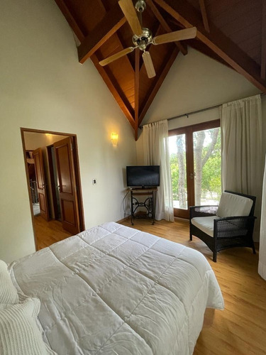 Imagen 17 de 30 de Casa Amplia Pinamar P/12 Personas Con Pileta Climatizada.