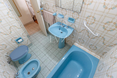 Venta Departamento 3 Ambientes Con Dependencia Y Patio - Balvanera