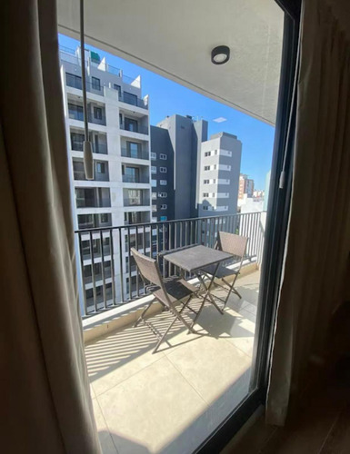 Departamento Monoambiente En Alquiler - 1 Baño - San Cristóbal