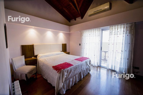 Venta Casa 4 Dormitorios Jardin Cochera Rosario Abasto
