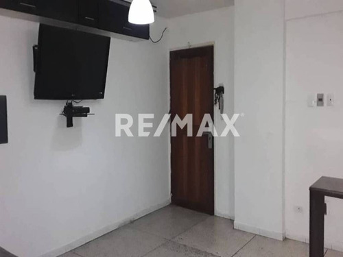 Imagen 3 de 14 de Lindo Apartamento En Las Acacias
