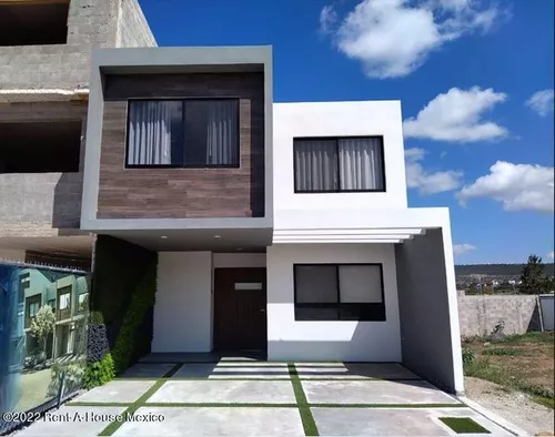 Casas en Venta en Querétaro | Metros Cúbicos