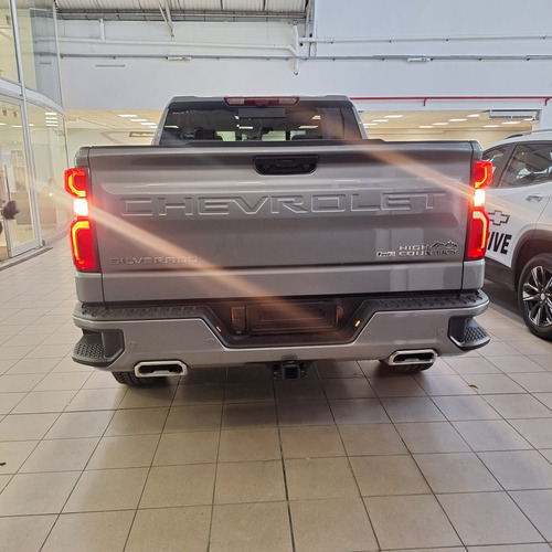 Chevrolet Silverado 5.3 V8 High Country