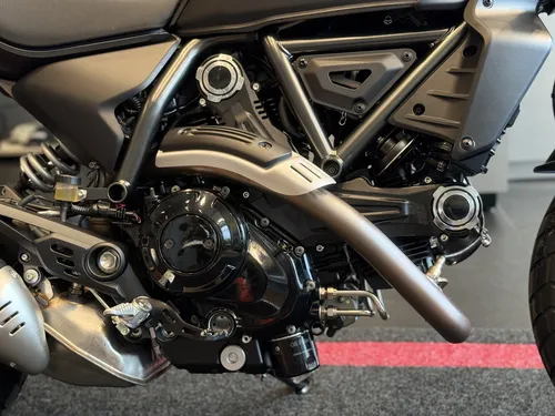 Ducati Scrambler Icon Dark 2025