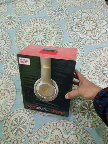 Beats Studio Wirelees Gold (bluetooth)