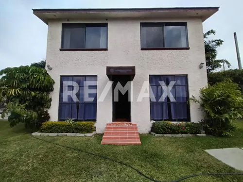 Casa En Venta En Morelos, Fraccionamiento Colinas De Oaxtepec