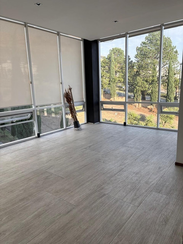 Renta De Oficinas, Consultorios Por Separado O Piso Completo En Alto Esmeralda