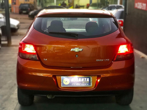 Imagem 7 de 14 de Chevrolet Onix 1.4 Ltz Spe/4