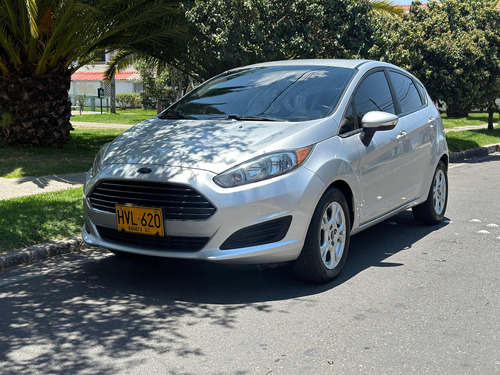 Ford Fiesta 1.6 Hatchback Se