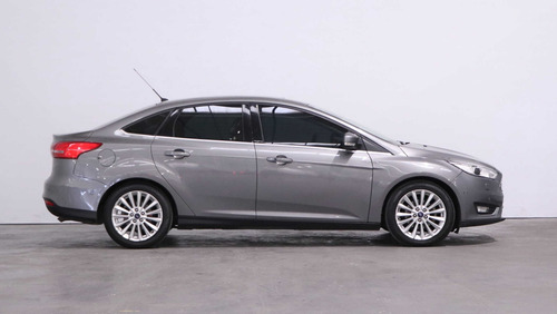 Imagen 4 de 15 de Ford Focus Iii 2.0 Sedan Titanium At6 - 371658 - C