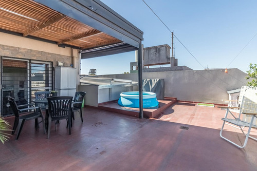 Venta De Casa 4 Ambientes En Mataderos | Apto Crédito