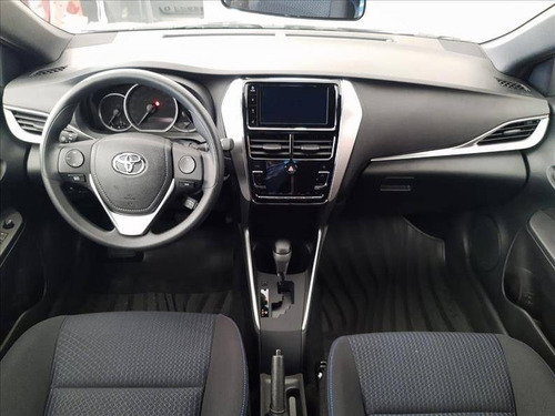 Toyota Yaris 1.5 16v Flex Sedan Xl Live Multidrive
