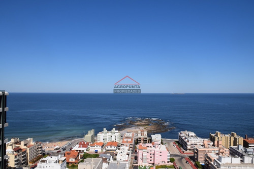 Muy Buena Ubicación En El Centro De Punta Del Este. - Ref: 2929