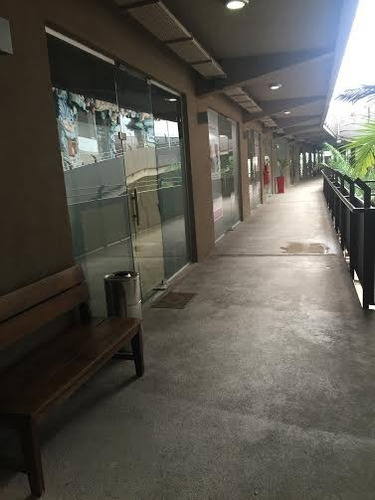Local Comercial / Oficina En Venta En Paseo Comercial