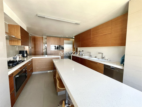 Departamento En Venta De 3 Dorm. En Las Condes