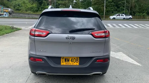 Jeep Cherokee 3.2 Limited at 3.2 4x4 modelo 2015