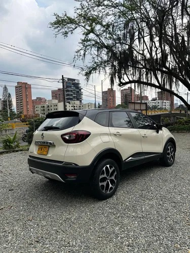 Renault Captur 2.0 Intens Automática