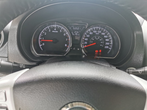 Imagen 12 de 15 de Nissan Versa 1.6 Advance Mt 2017