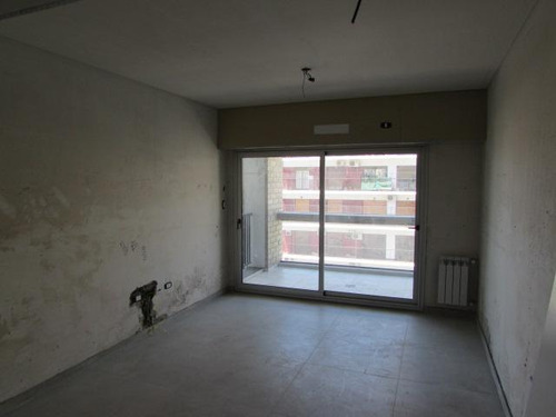 Departamento Al Frente De 3  Ambientes A Estrenar En Venta En Almagro De Categoría Con Amenities