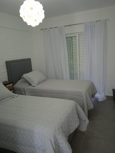 Casa De 2 Dormitorios,1 Baño