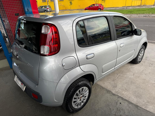 Fiat Uno 1.0 Vivace Celeb. Flex 5P