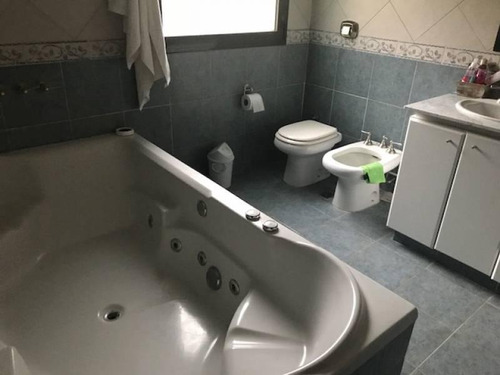 Imagen 13 de 18 de Casa En Venta En La Celina - Maroto Propiedades