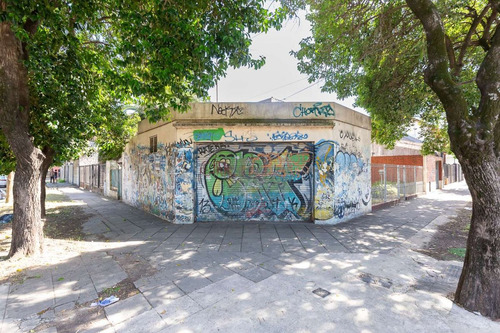 Venta Casa En Merlo Con Local- Permuta