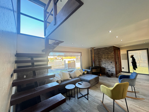 Casa Centrico Condomino Pucón. Estilo Mediterraneo.