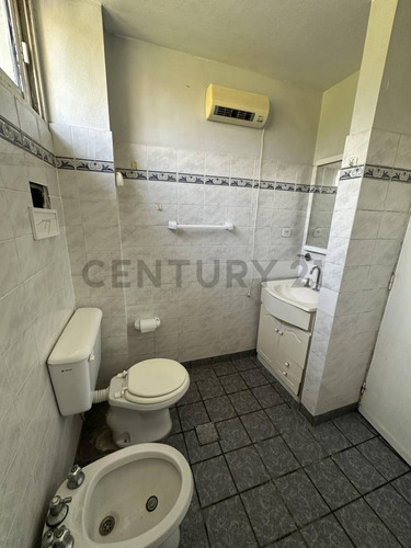 Casa Remodelar En Venta En Gonnet, 16 Bis 487 Y 488