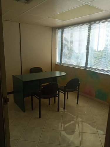 Imagen 8 de 16 de Alquilo Oficina En San Jose De Tarbes ( Doris Tovar)