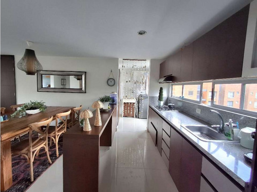 Rhbr-14133 (apto) Piso 10 (poblado, Campestre)