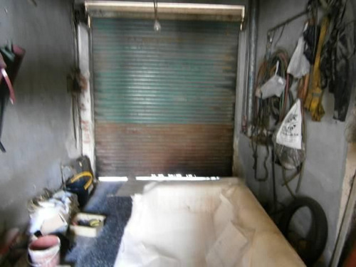 Inmueble Integrado Por 2 Deptos. P/reciclar, De 3 Amb., Idea