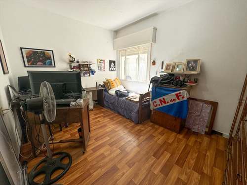 Casa De 3 Dormitorios + Escritorio Y Garaje En Cordón